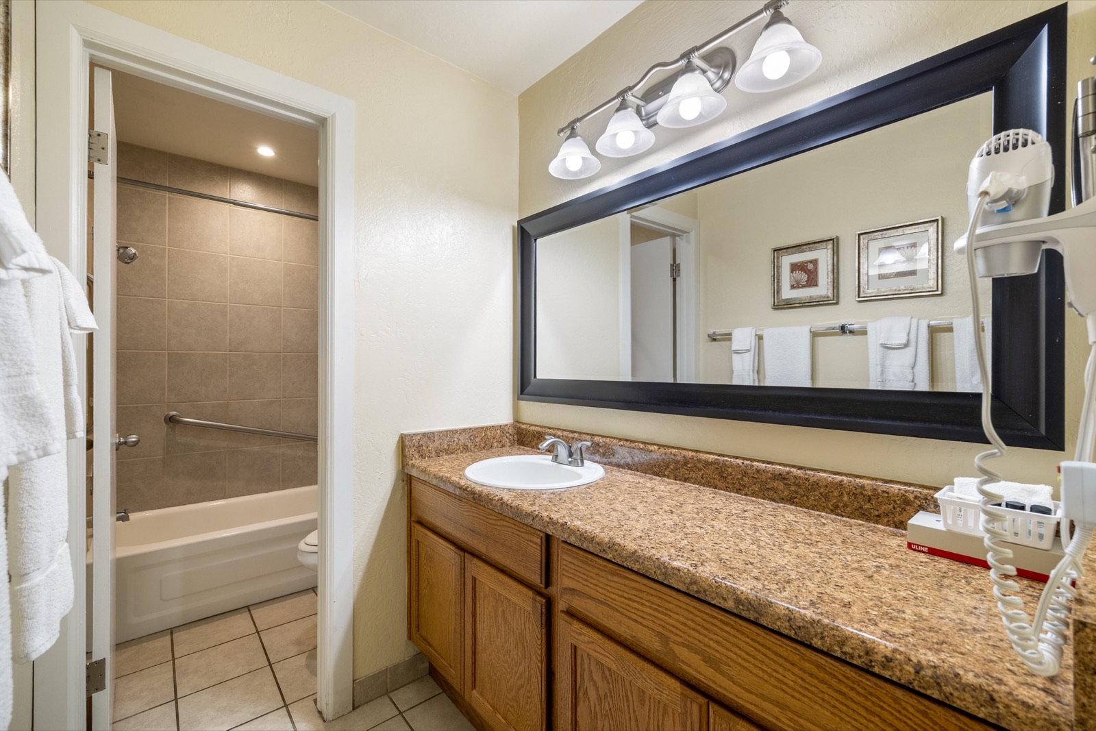 Oak Premier Studio finishes